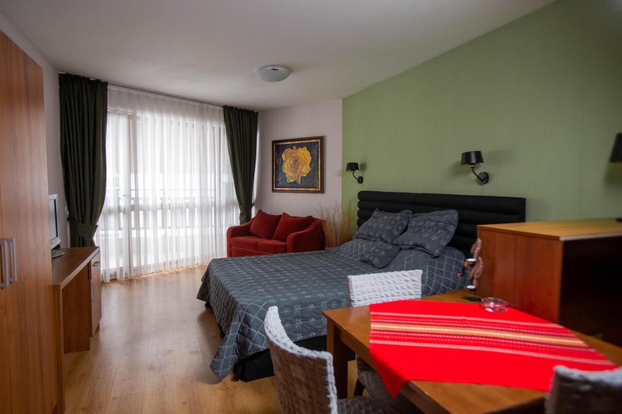Pirin Place Bansko Bagian luar foto